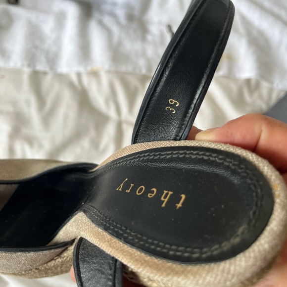 Theory - wedge heels. Tan and black wedge heels. With black trim. Adorable ! - Picture 9 of 10